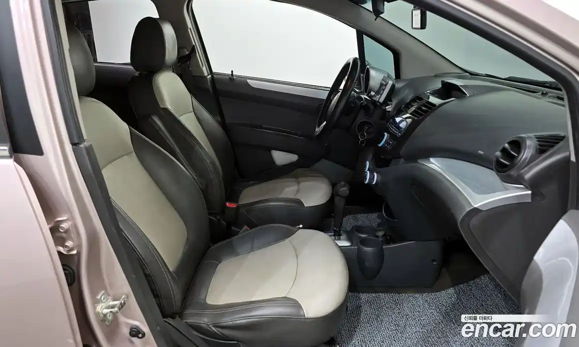 Chevrolet Spark 2012 1.0 Автомат в Москве № 40736, фото 5