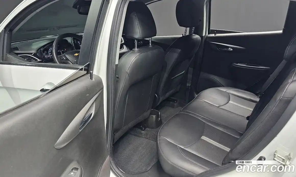 Chevrolet Spark 2022 1.0 Автомат в Москве № 411376, фото 18