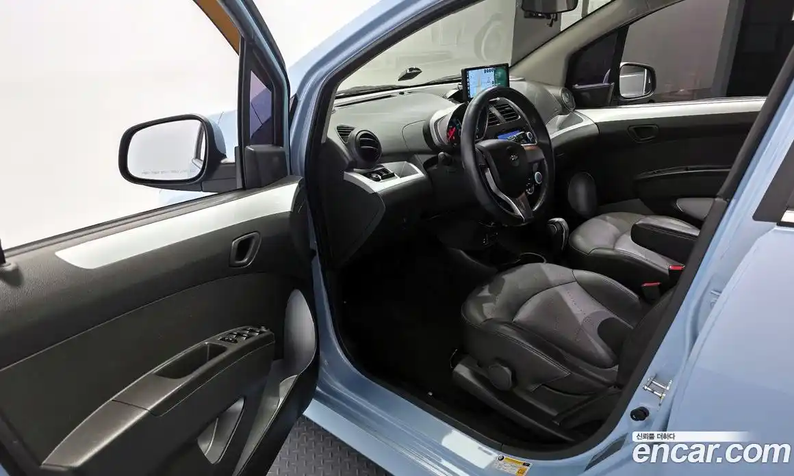 Chevrolet Spark 2015 1.0 Автомат в Москве № 41310, фото 4