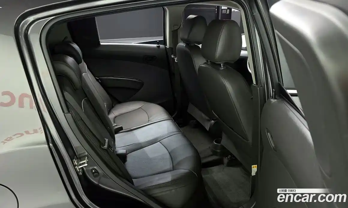 Chevrolet Spark 2014 1.0 Автомат в Москве № 41583, фото 4