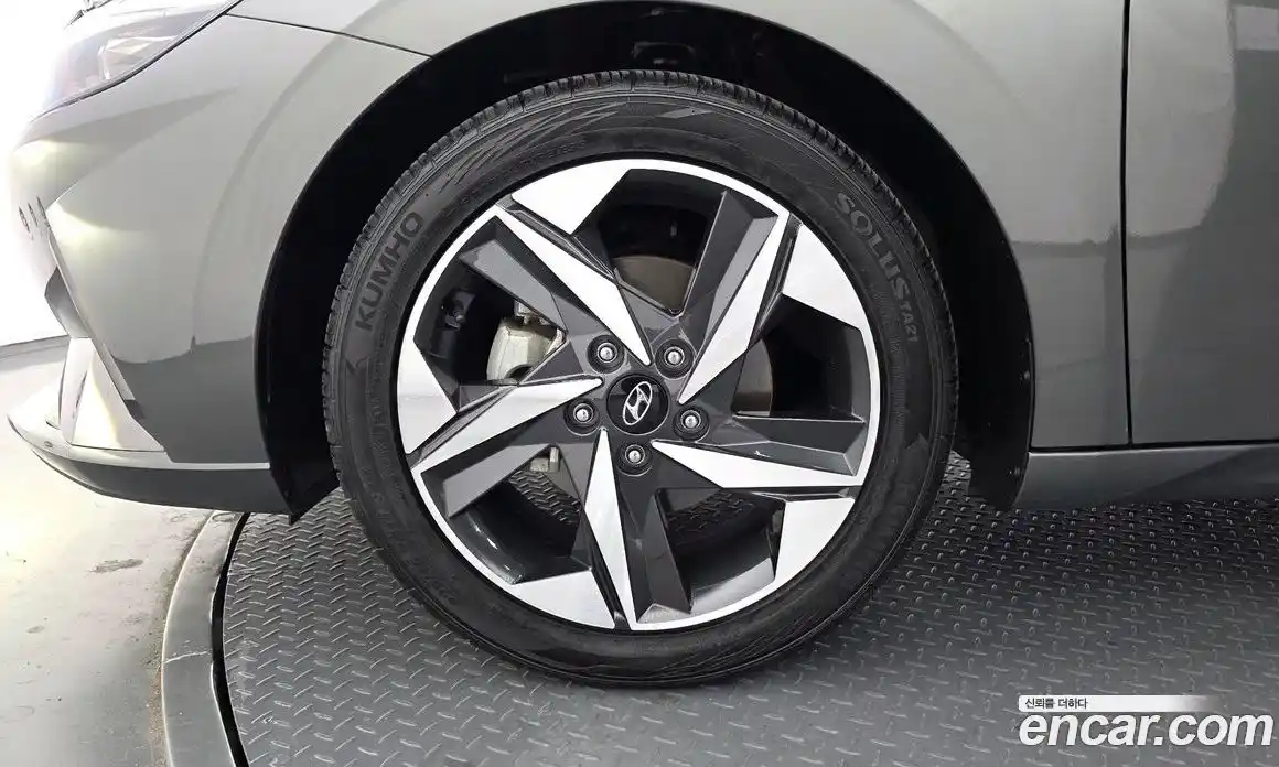 Hyundai Avante 2023 1.6 Автомат в Москве № 44361, фото 5