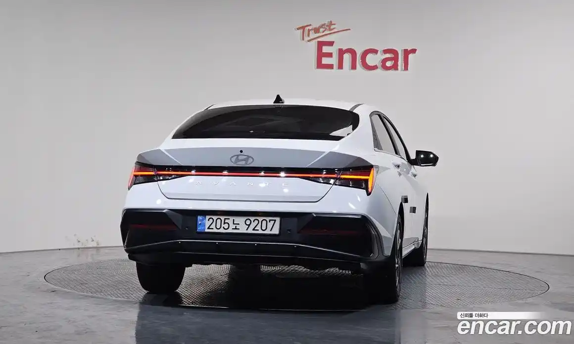 Hyundai Avante 2024 1.6 Автомат в Москве № 47680, фото 15