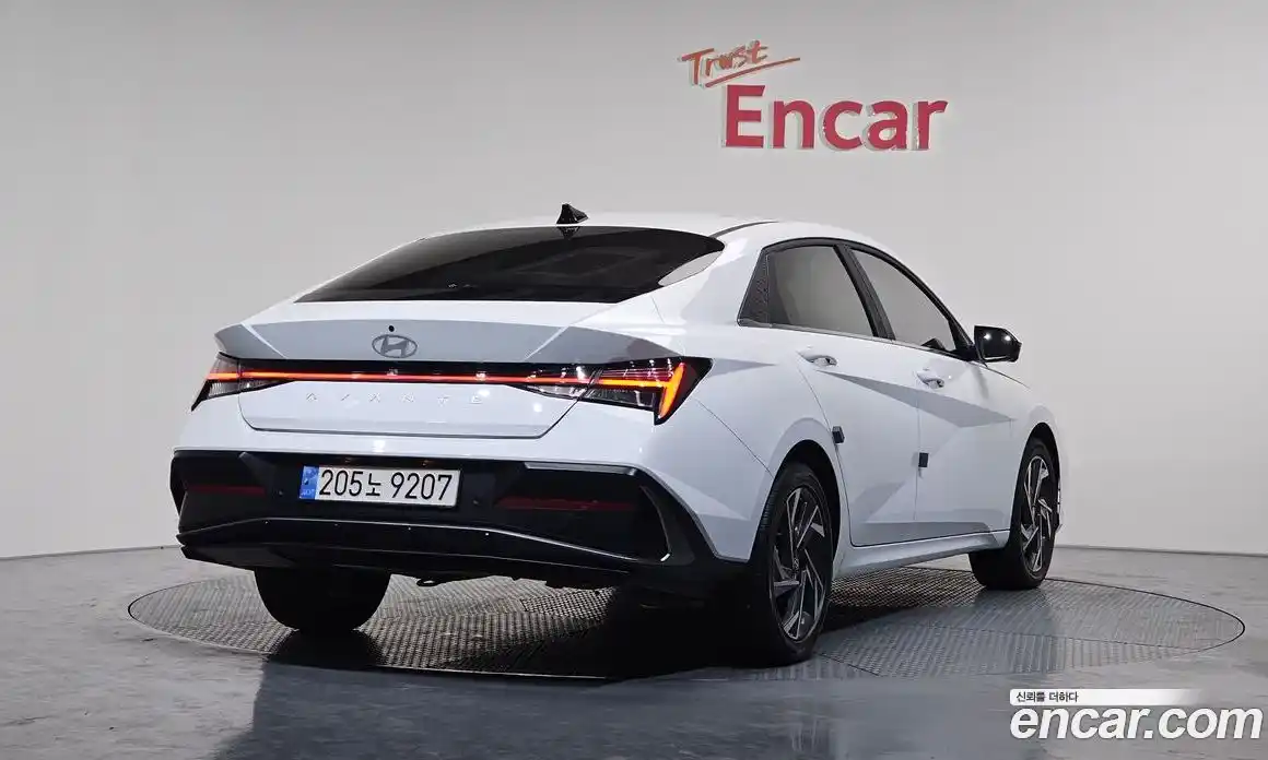 Hyundai Avante 2024 1.6 Автомат в Москве № 47680, фото 3