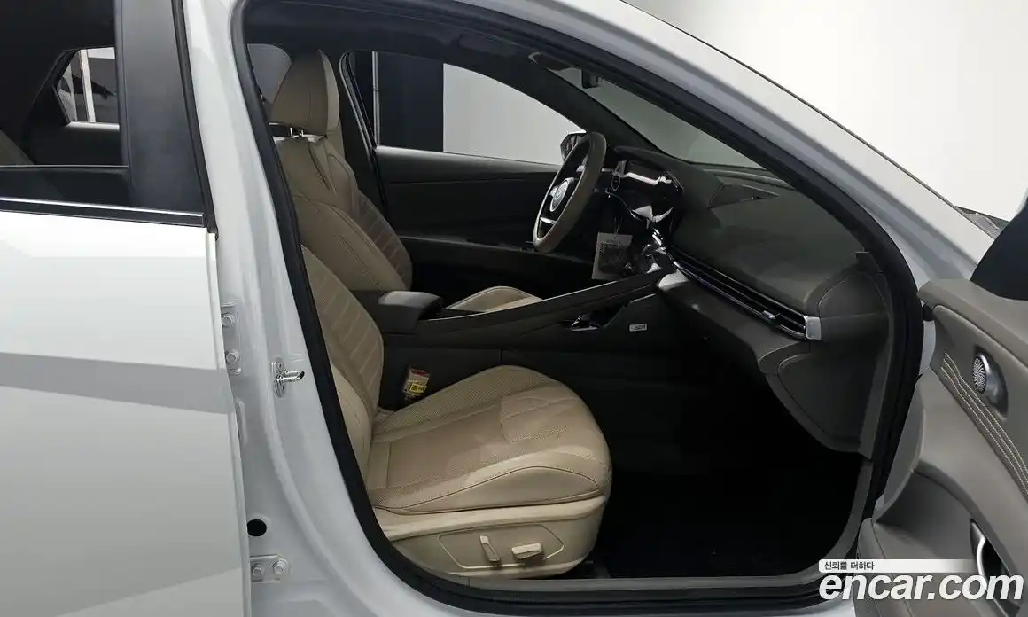 Hyundai Avante 2024 1.6 Автомат в Москве № 47680, фото 7