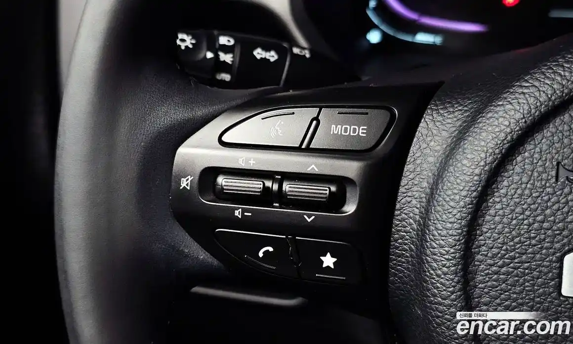 Kia Ray 2023 1.0 Автомат в Москве № 74728, фото 17