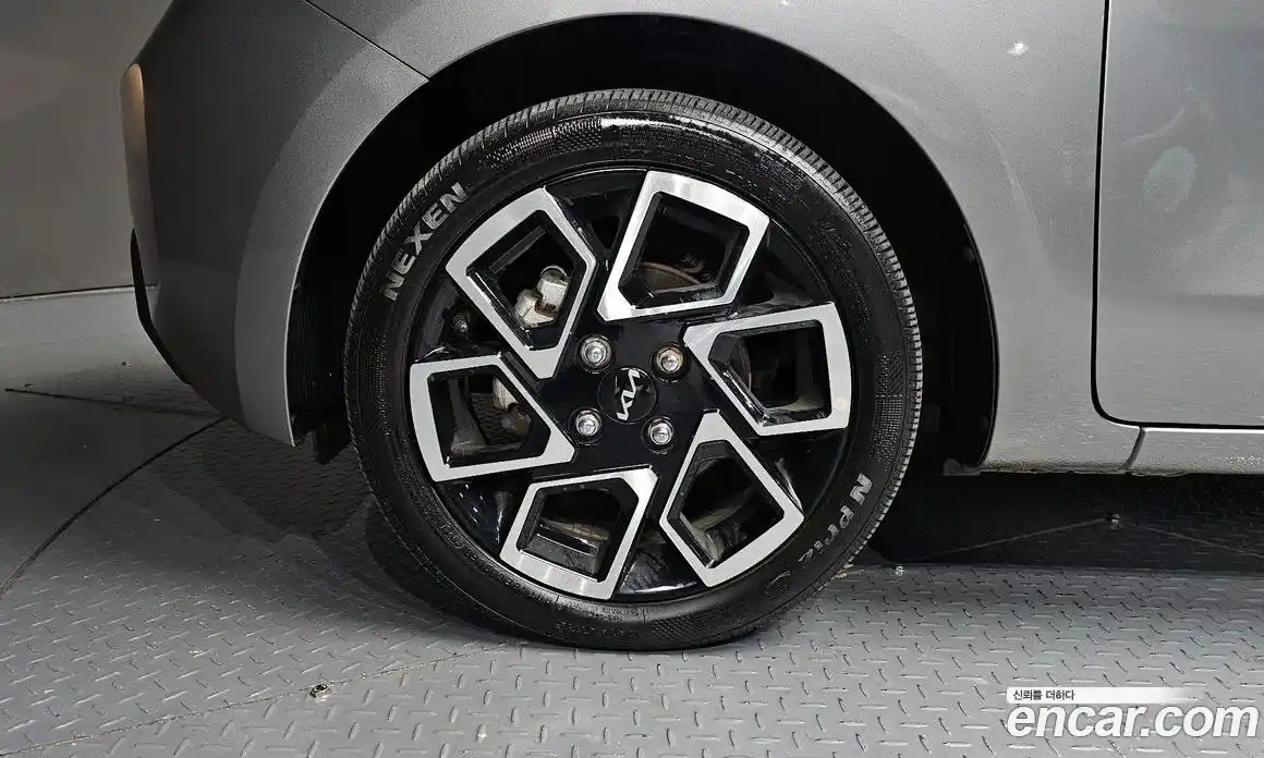 Kia Ray 2023 1.0 Автомат в Москве № 74728, фото 6