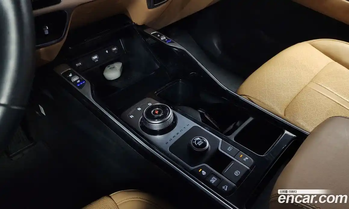 Kia Sorento 2023 1.6 Автомат в Москве № 101445, фото 9