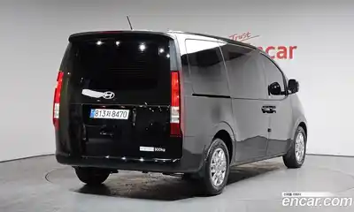 Hyundai Staria, 2025