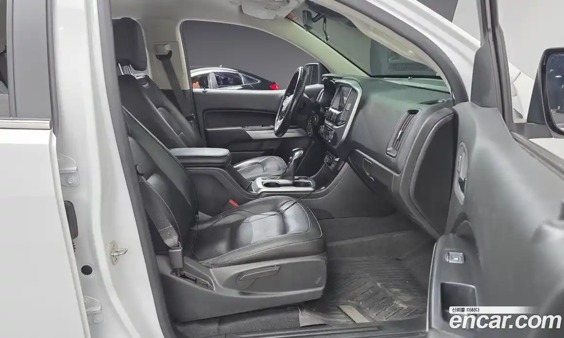 Chevrolet Colorado 2022 3.6 Автомат в Москве № 105084, фото 3