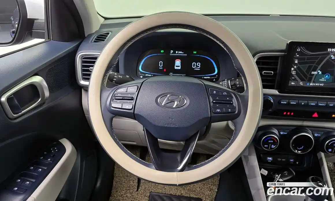 Hyundai Venue 2024 1.6 Автомат в Москве № 107837, фото 13