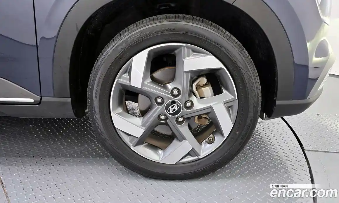 Hyundai Venue 2024 1.6 Автомат в Москве № 107837, фото 17