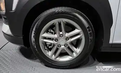 Hyundai Kona 2018 1.6 Автомат в Москве № 108733, миниатюра 5