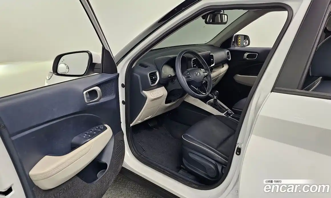 Hyundai Venue 2023 1.6 Автомат в Москве № 108883, фото 11