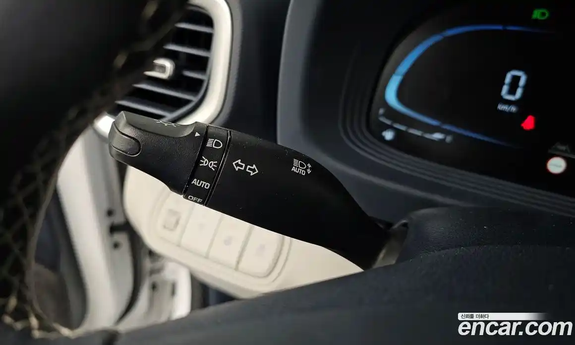 Hyundai Venue 2023 1.6 Автомат в Москве № 108883, фото 17