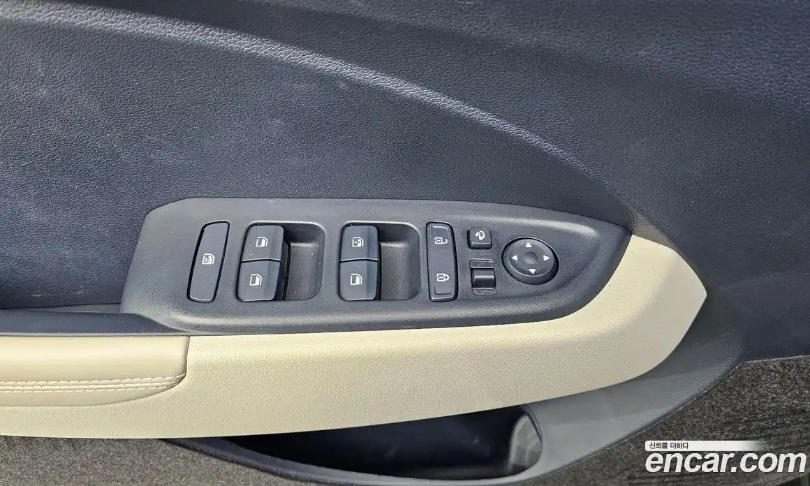 Hyundai Venue 2023 1.6 Автомат в Москве № 108883, фото 18