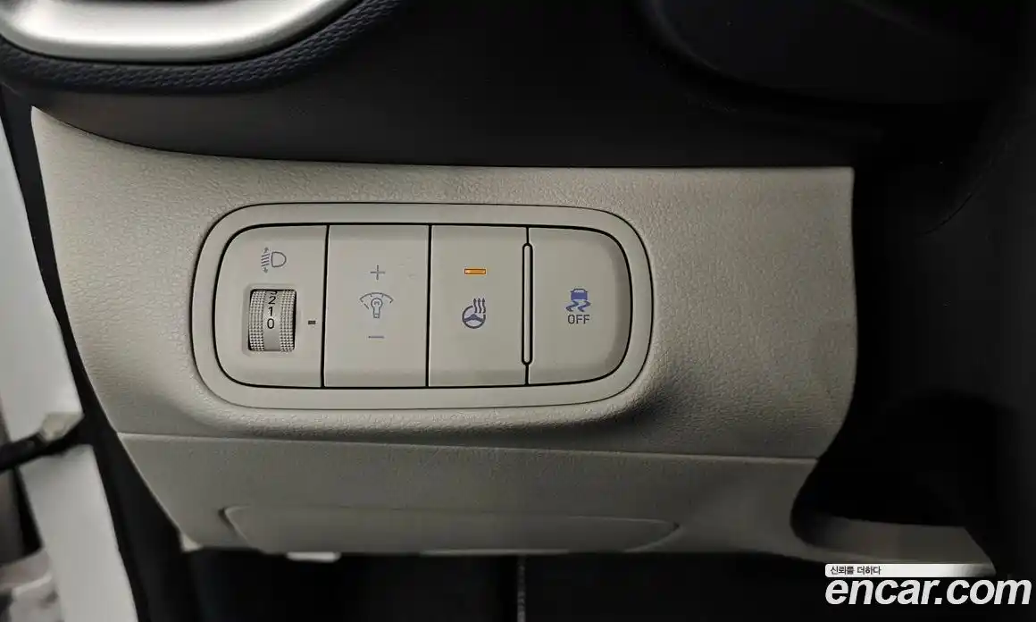 Hyundai Venue 2023 1.6 Автомат в Москве № 108883, фото 19