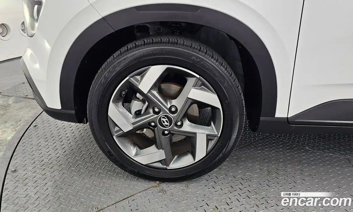 Hyundai Venue 2023 1.6 Автомат в Москве № 108883, фото 5