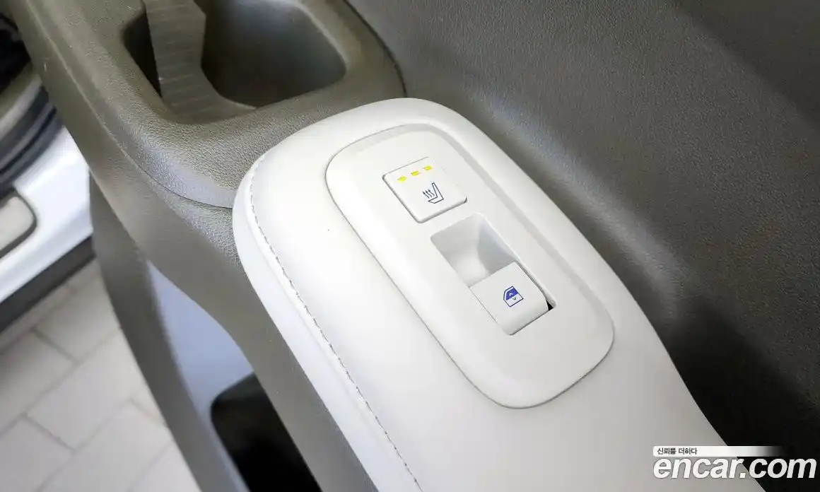 Hyundai Santa Fe 2024 1.6 Автомат в Москве № 109238, фото 4