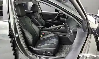 Hyundai Avante 2023 1.6 Автомат в Москве № 111948, миниатюра 11