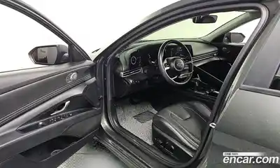 Hyundai Avante 2023 1.6 Автомат в Москве № 111948, миниатюра 12