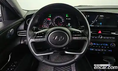 Hyundai Avante 2023 1.6 Автомат в Москве № 111948, миниатюра 3