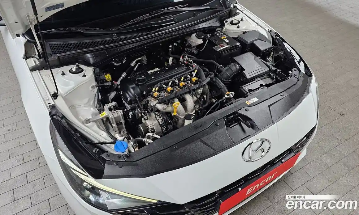 Hyundai Avante 2023 1.6 Автомат в Москве № 112123, фото 14