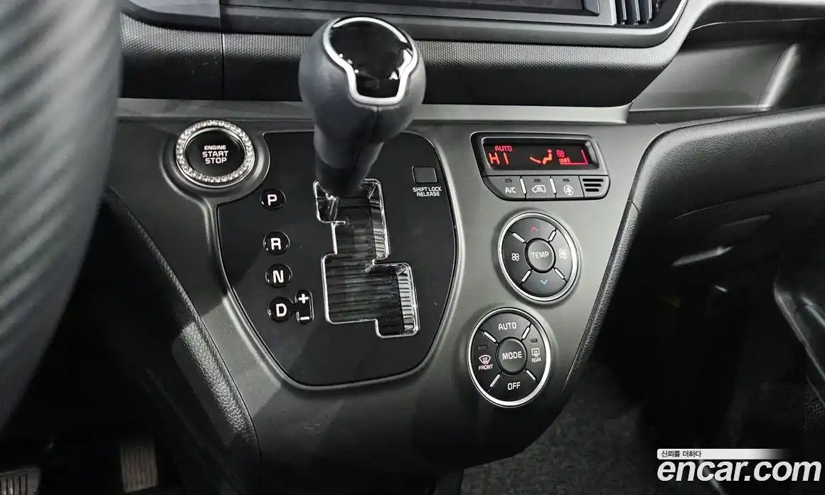 Kia Ray 2025 1.0 Автомат в Москве № 114636, фото 16