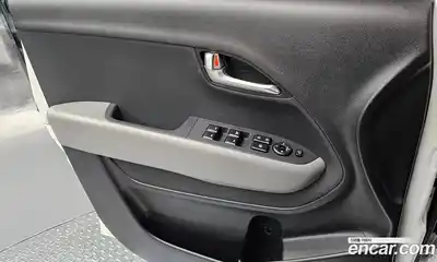 Kia Ray 2025 1.0 Автомат в Москве № 114636, миниатюра 6