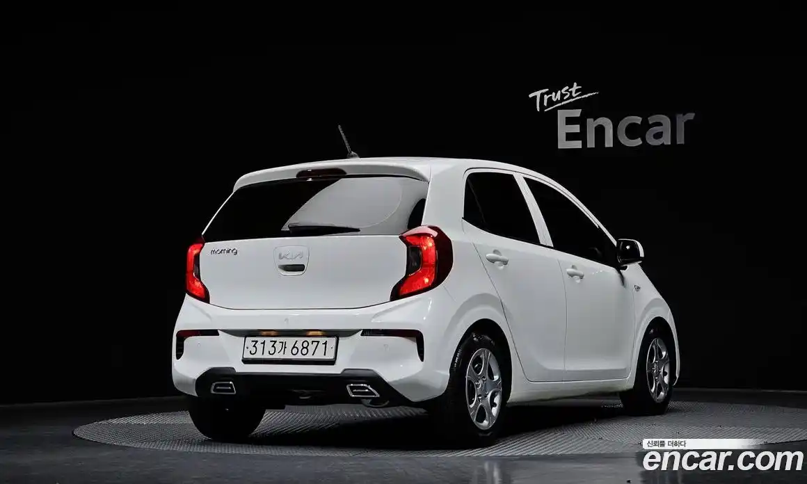 Kia Morning 2022 1.0 Автомат в Москве № 114888, фото 14