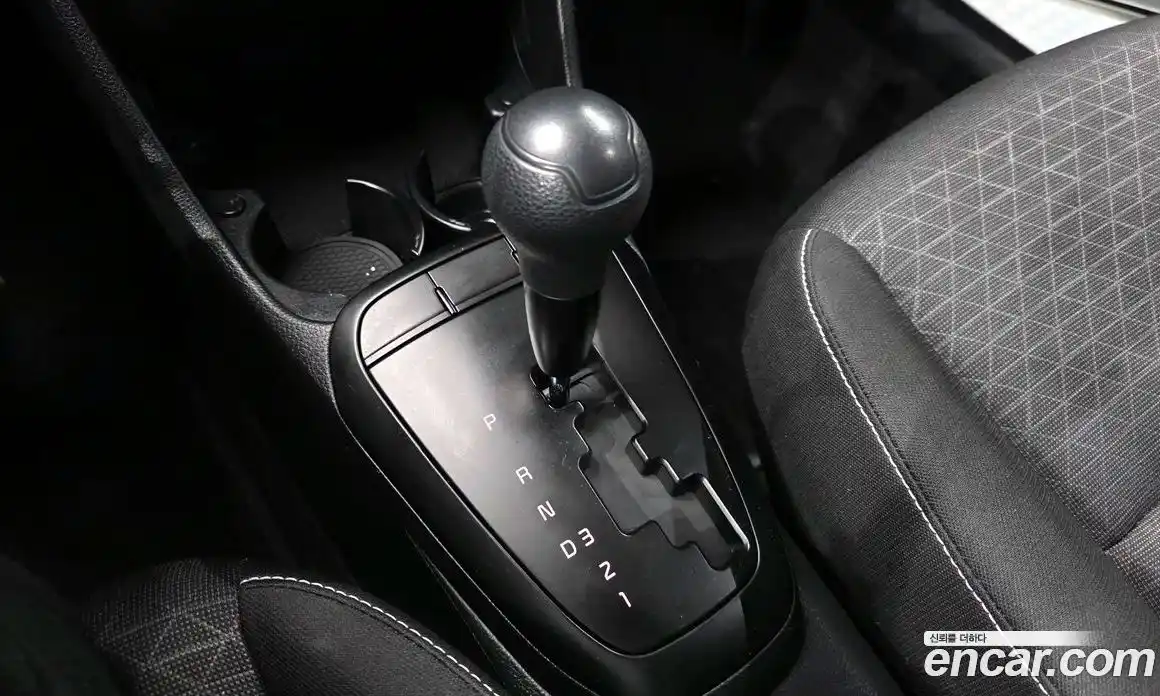 Kia Morning 2022 1.0 Автомат в Москве № 114888, фото 16