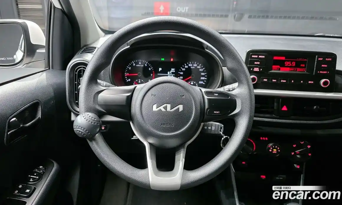Kia Morning 2022 1.0 Автомат в Москве № 114888, фото 3