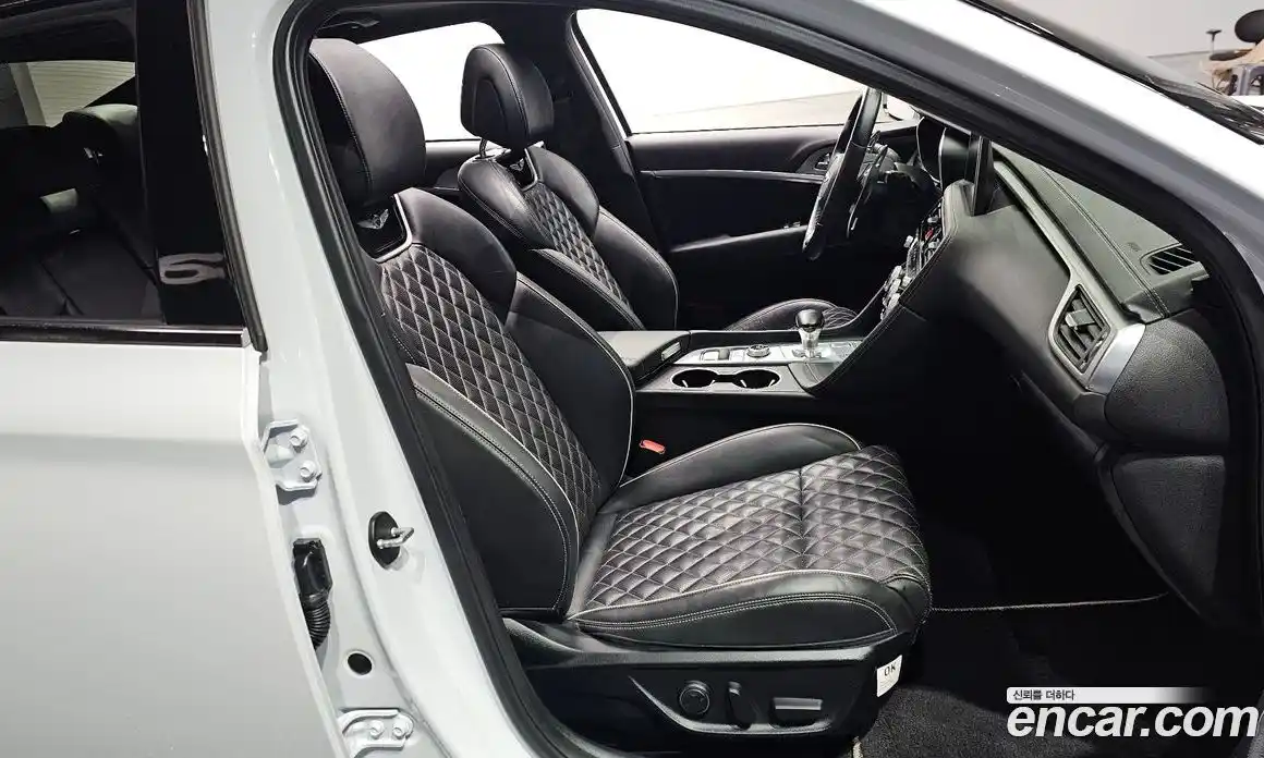 Genesis G70 2019 2.0 Автомат в Москве № 118787, фото 18