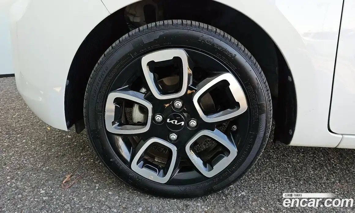 Kia Ray 2022 1.0 Автомат в Москве № 121040, фото 12