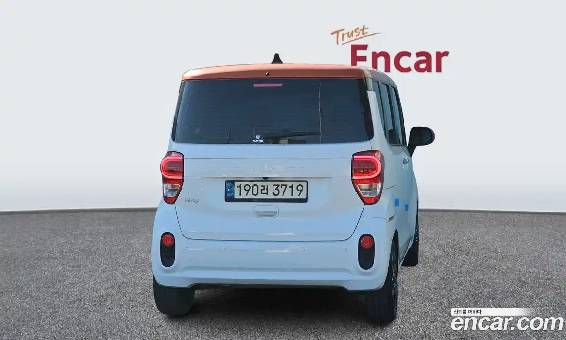 Kia Ray 2022 1.0 Автомат в Москве № 121040, фото 14