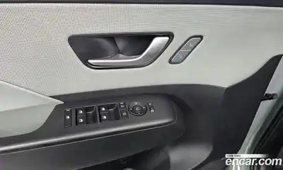 Hyundai Kona 2023 1.6 Автомат в Москве № 130553, миниатюра 8