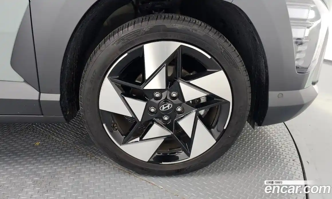 Hyundai Kona 2023 1.6 Автомат в Москве № 130553, фото 9