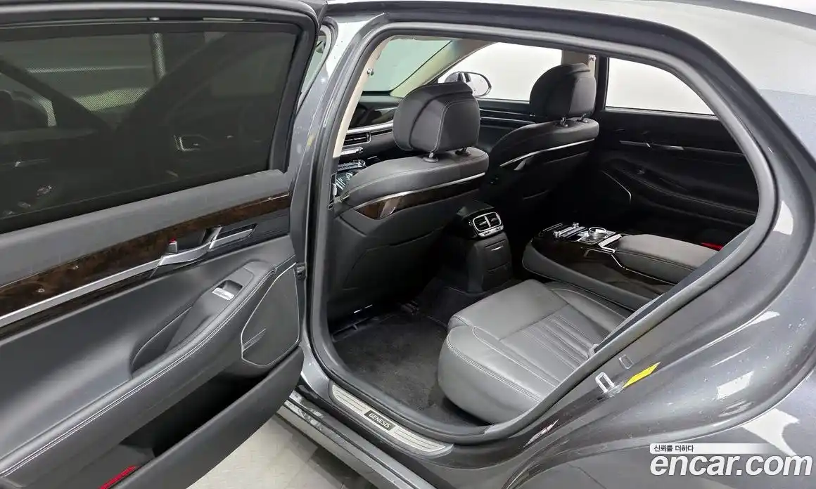 Genesis G90 2019 3.8 Автомат в Москве № 135303, фото 3