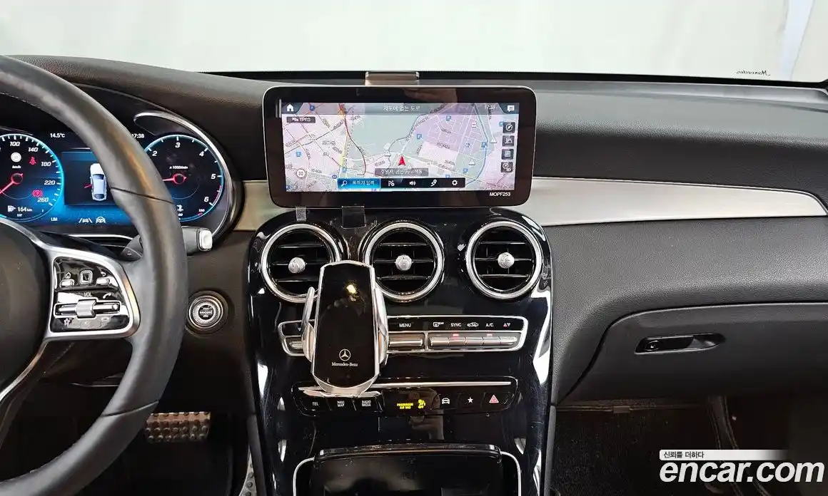 Mercedes-Benz GLC-Class 2021 1.9 Автомат в Москве № 139143, фото 14