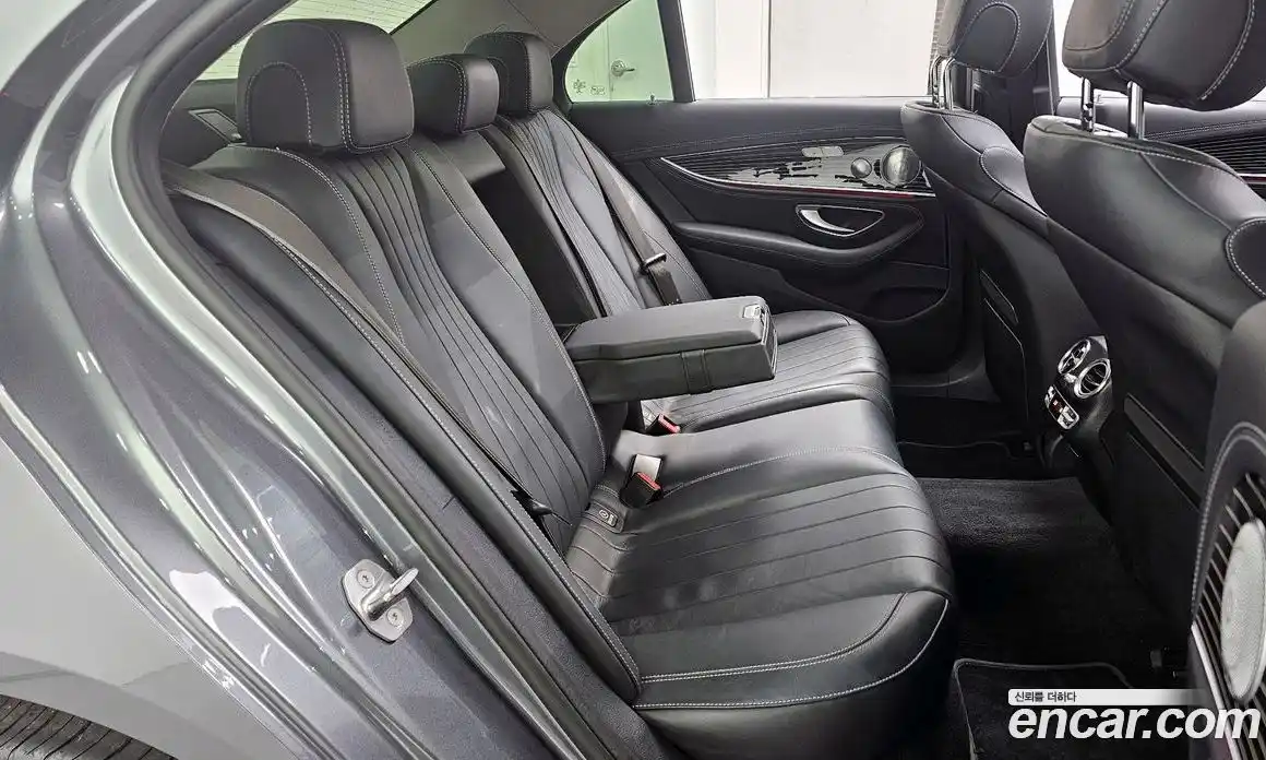 Mercedes-Benz E-Class 2017 3.0 Автомат в Москве № 141967, фото 11