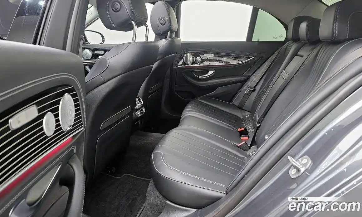 Mercedes-Benz E-Class 2017 3.0 Автомат в Москве № 141967, фото 18