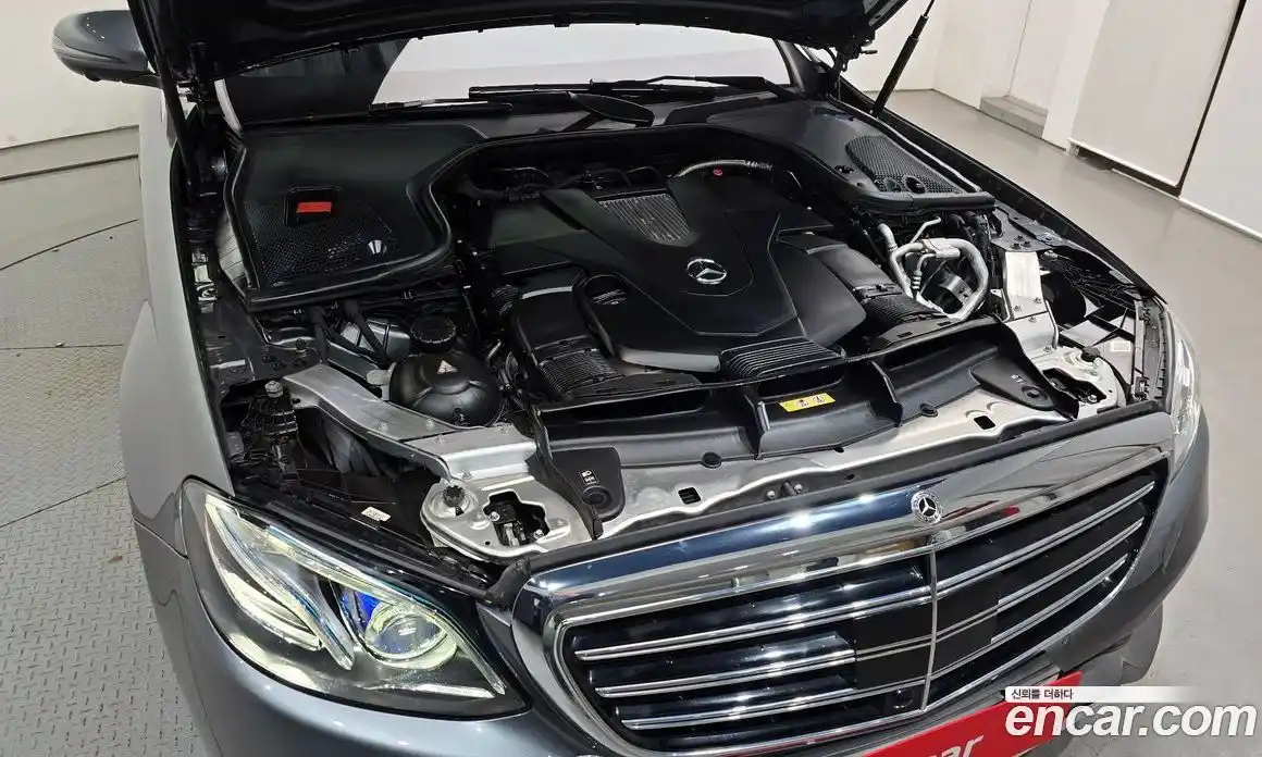 Mercedes-Benz E-Class 2017 3.0 Автомат в Москве № 141967, фото 19