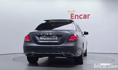 Mercedes-Benz E-Class 2017 3.0 Автомат в Москве № 141967, миниатюра 4