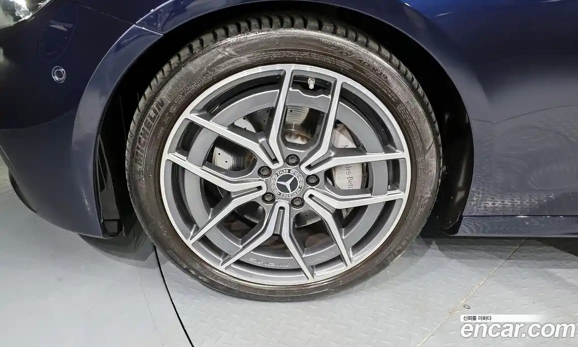 Mercedes-Benz E-Class 2021 1.9 Автомат в Москве № 142430, фото 3