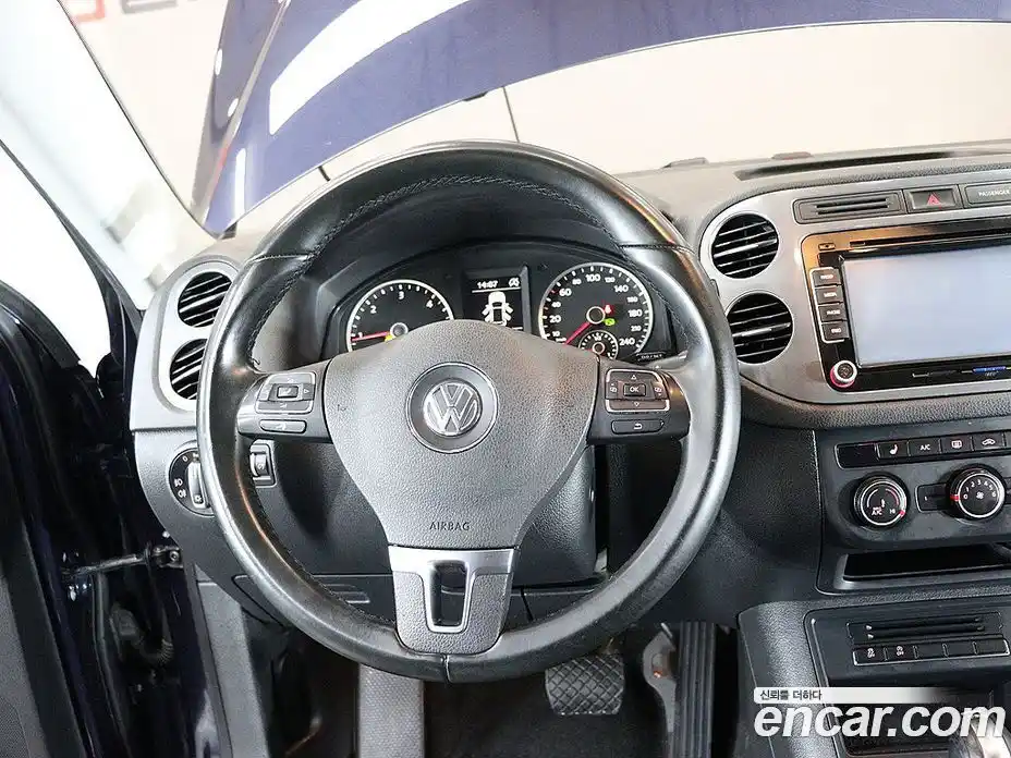 Volkswagen Tiguan 2016 2.0 Автомат в Москве № 147523, фото 15
