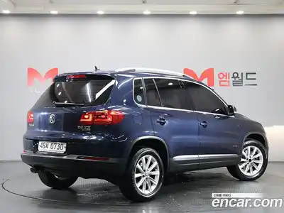 Volkswagen Tiguan 2016 2.0 Автомат в Москве № 147523, миниатюра 3