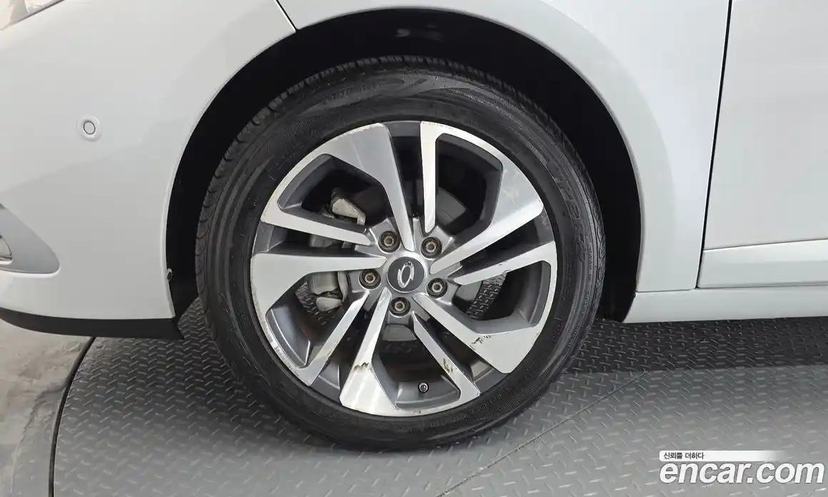 Renault SM3 2018 1.6 Автомат в Москве № 148682, фото 12