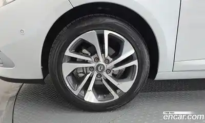 Renault SM3 2018 1.6 Автомат в Москве № 148682, миниатюра 12