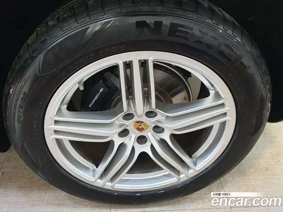 Porsche Macan 2019 2.0 Автомат в Москве № 151926, фото 5