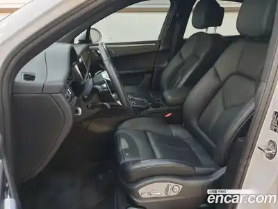 Porsche Macan 2019 2.0 Автомат в Москве № 151926, миниатюра 9