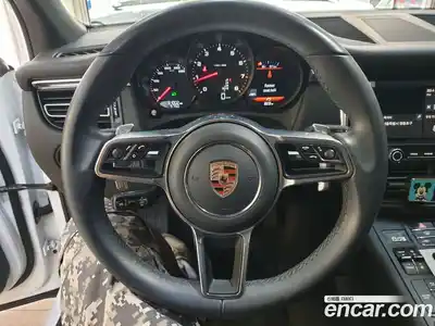 Porsche Macan 2019 2.0 Автомат в Москве № 151926, миниатюра 10